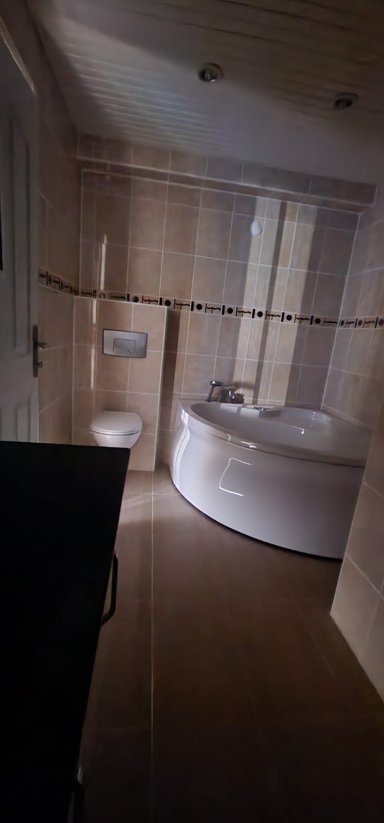 EXCEPTIONAL LIFESTYLE AND INVESTMENT APARTMENTS - 30