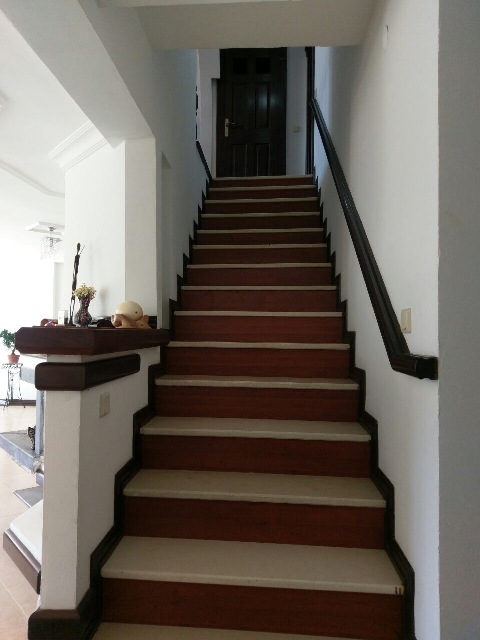 Mansion With Breathtaking Views For Villa Price. - 37
