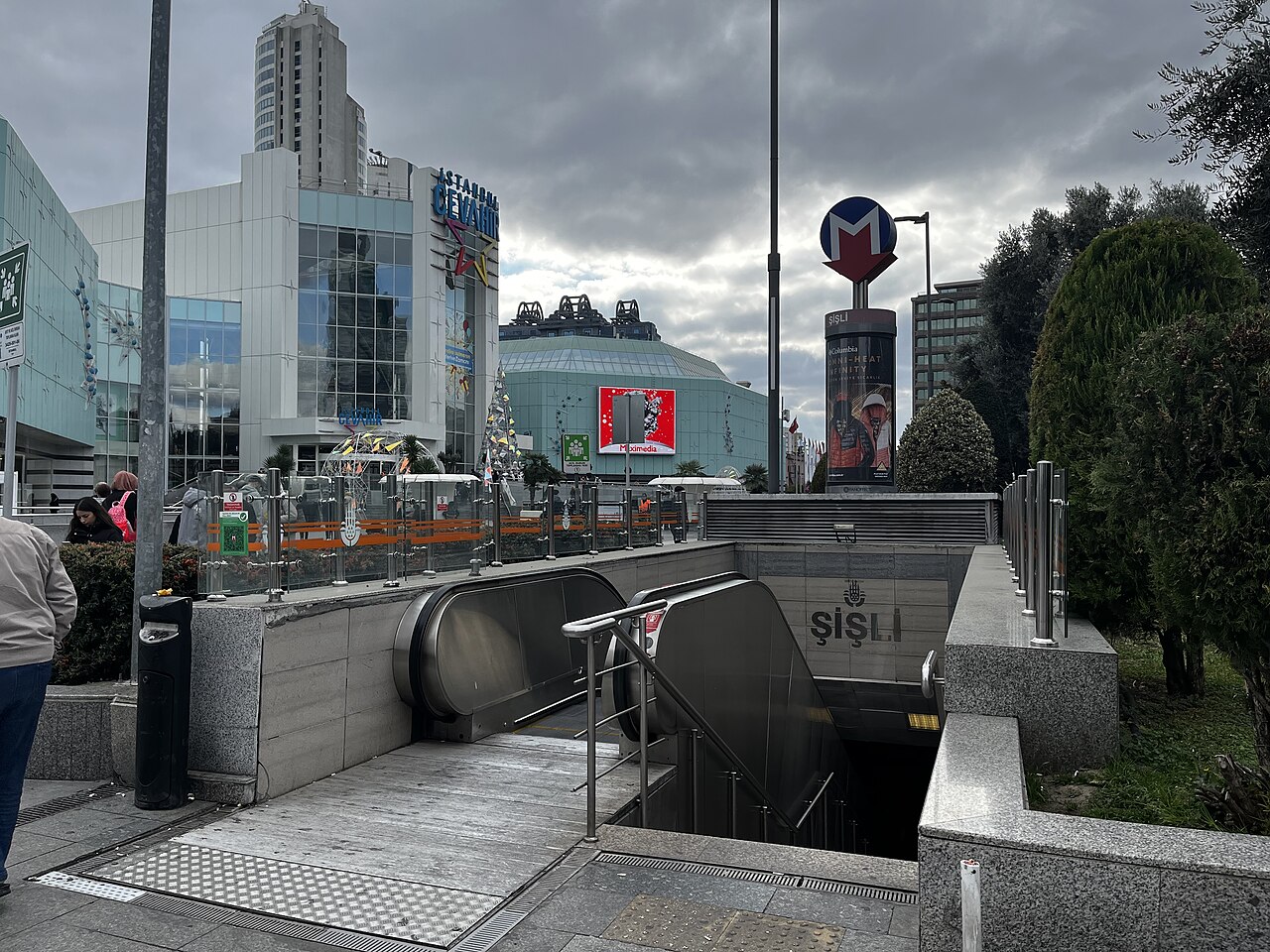 4 Star City Hotel In Business District - 2