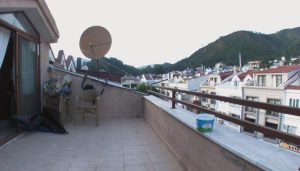 Duplex Apartment Near Marina