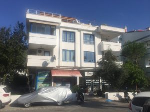 Great Location Clean Apartment